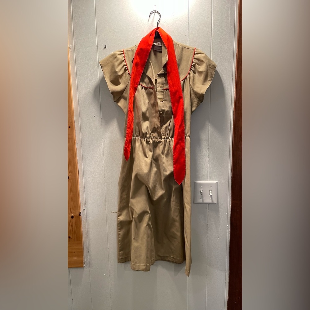 Vintage 1980’s Tan Dress with Red Tie Belt - Size 10 Petite